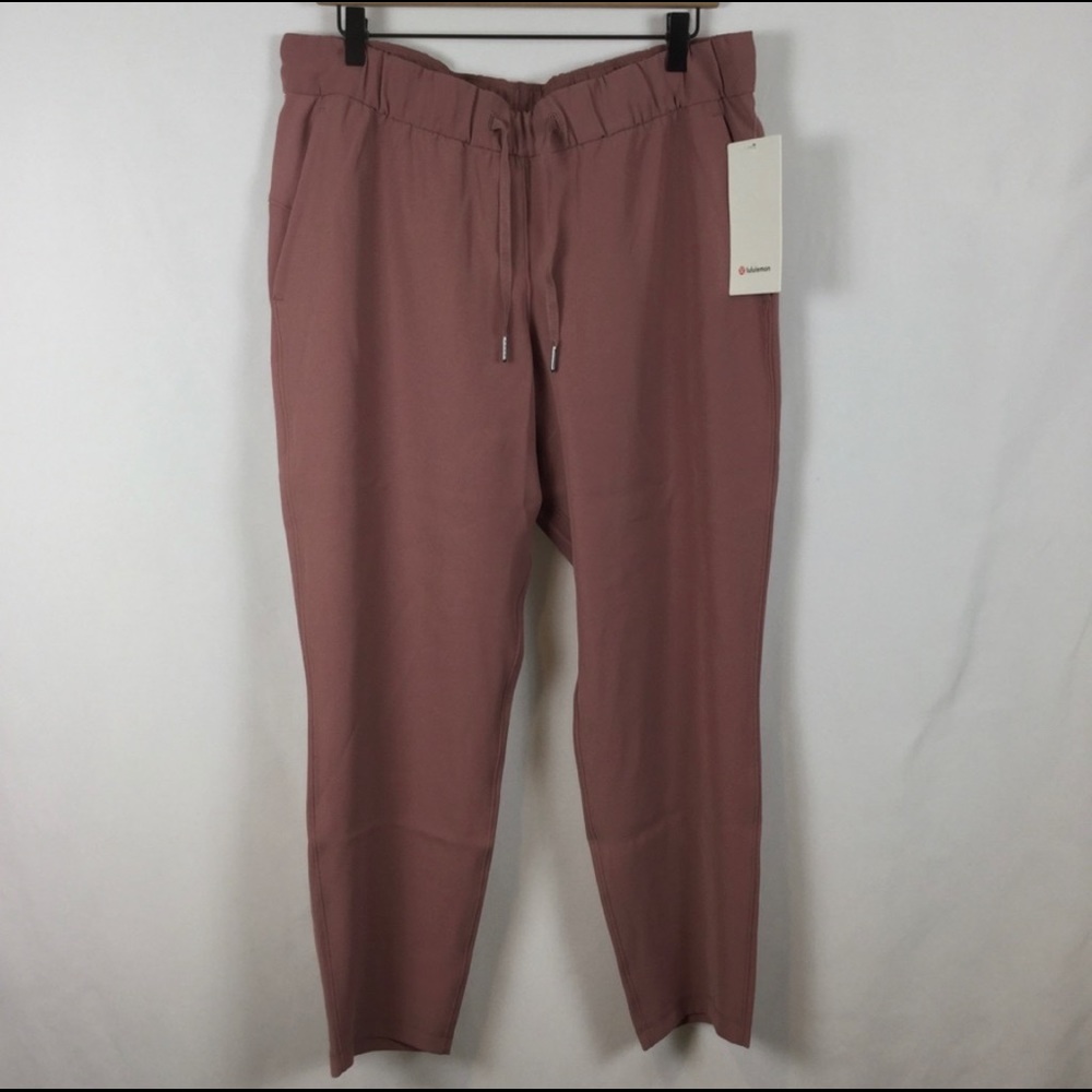 Lululemon On the Fly 7/8 Pant, Woven, NWT